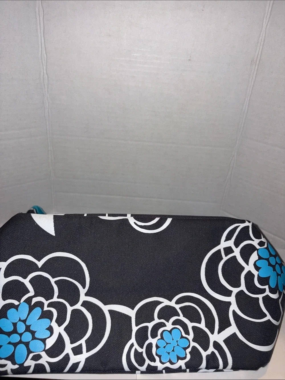 GAIAM Black Floral Shoulder lunch Bag with Blue Accents